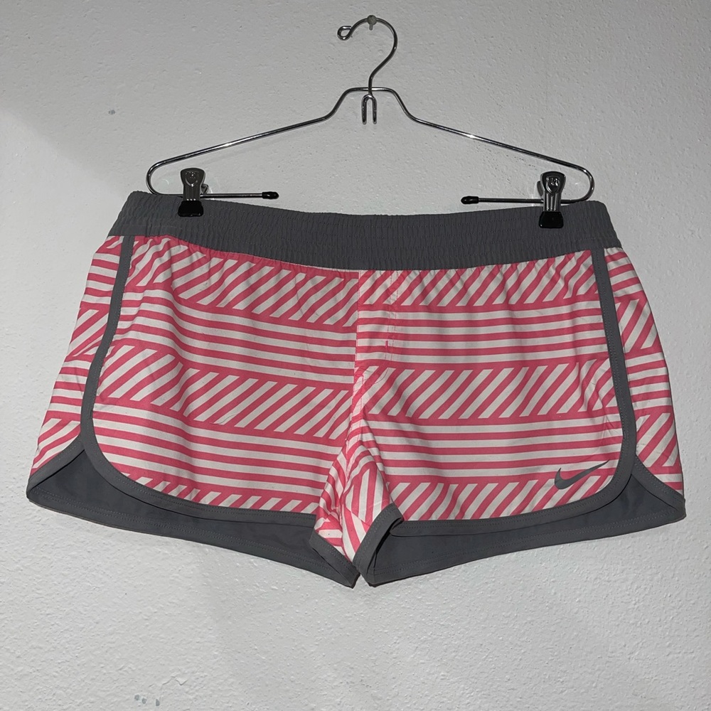 Nike | short pink and white and Gray | Large